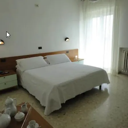 Riviera Hotel 3*