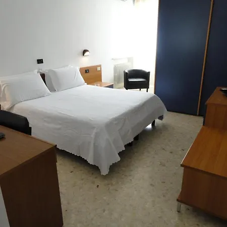 Riviera 3* 바리